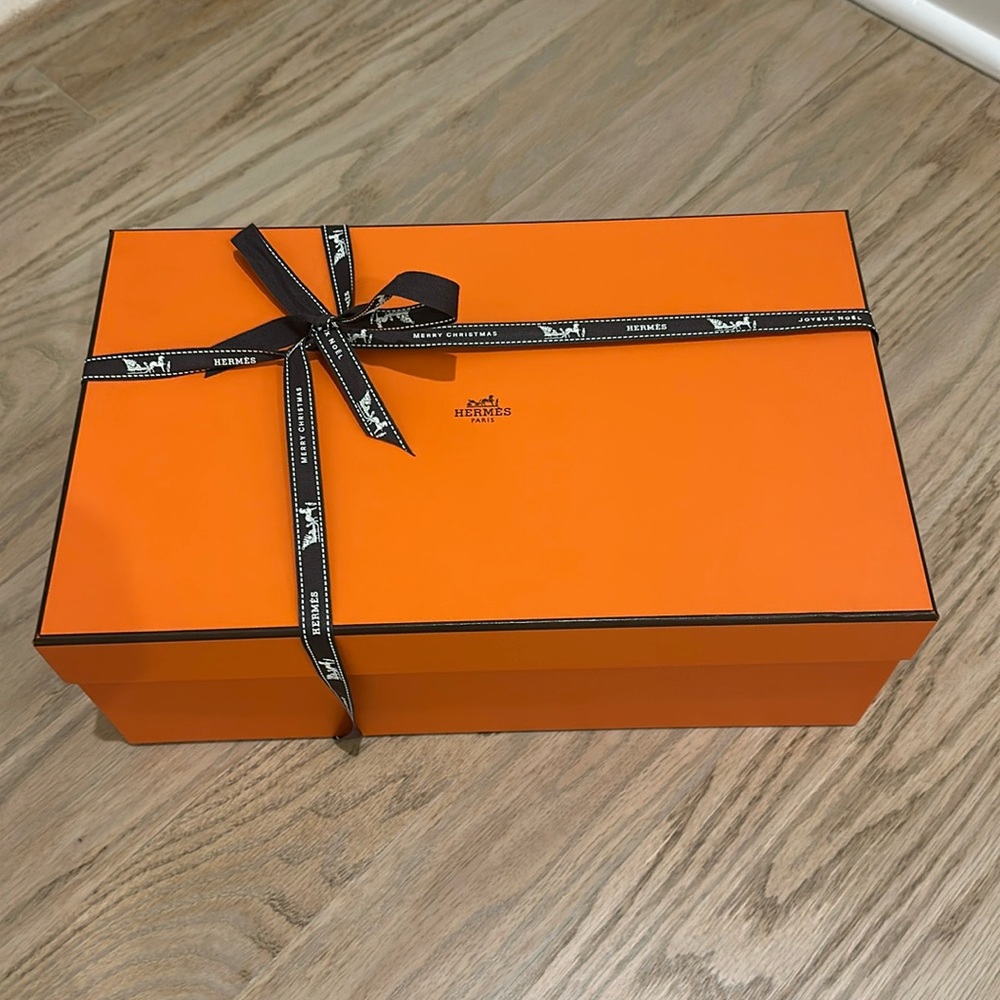 Brand new Hermes large shoe box